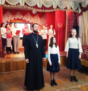 27 апреля молодежный любительский хор храма Знамения выступил в Центре творчества “Огонёк”