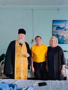 Архиепископ Анадырский и Чукотский Ипатий, настоятель храма Знамения в Кунцеве, посетил военный госпиталь